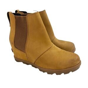 Sorel Tan Joan of Arctic Nubuck Leather Wedge Booties Size 9 Pull On Round Toe